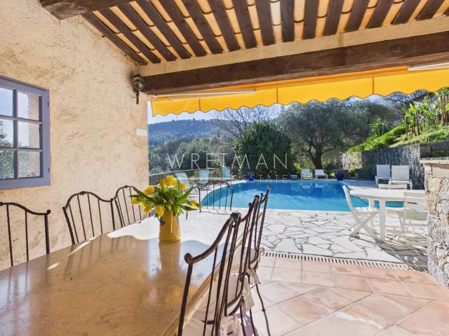 Maison au calme absolu avec piscine Bar sur Loup 160m² Le Bar sur Loup