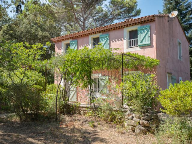Maison au calme absolu à AIX EN PROVENCE LES PINCHINATS