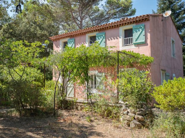Maison au calme absolu à AIX EN PROVENCE LES PINCHINATS