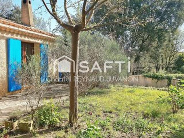 Maison au calme et proche des commerces,avec station de bus à pied
