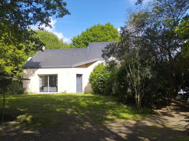 Maison au calme sur grand terrain