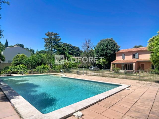 Maison Aubagne 6 pièce s 174.33 m2