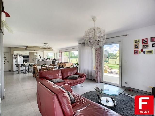 Maison Aucey La Plaine 7 pi�ces 250 m2 jardin