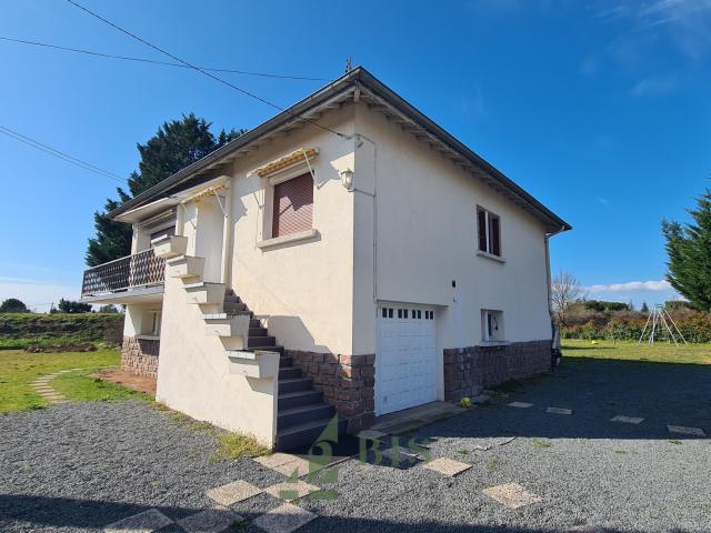 Maison avec 5 chambres et terrain constructible