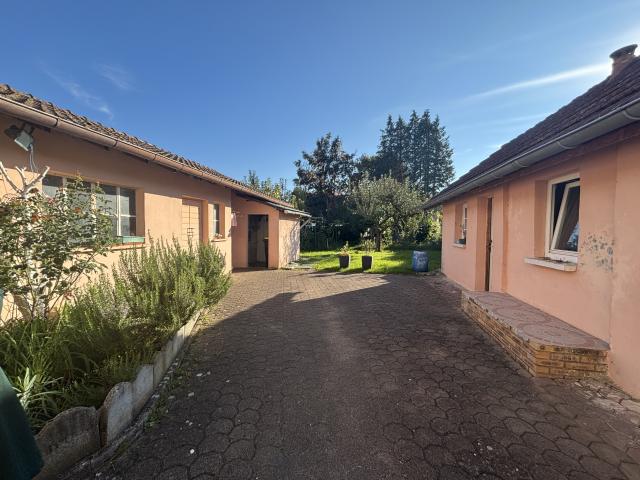 MAISON AVEC 2 APPARTEMENTS