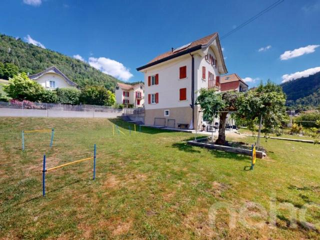 Maison avec 2 appartements, grand jardin & fort potentiel
