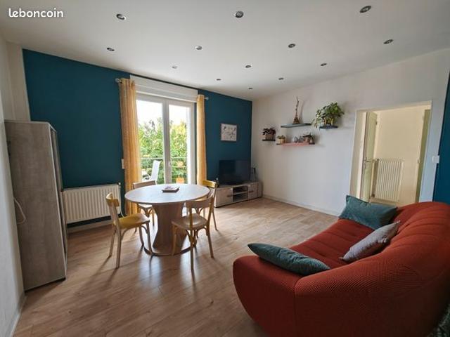 Maison avec 2 chambres, jardin et garage