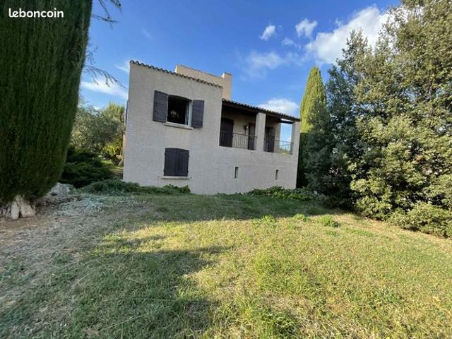 Maison avec 3 chambres, garage, jardin