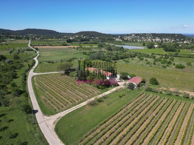 Maison avec terrain de 4 hectares agricole 162m² Pernes les Fontaines