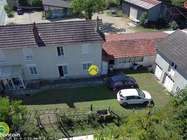 Maison avec terrain de 5641 m²
