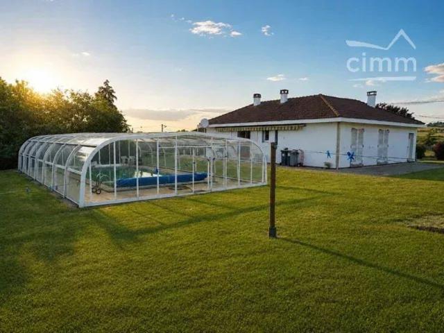 MAISON AVEC TERRAIN ET PISCINE