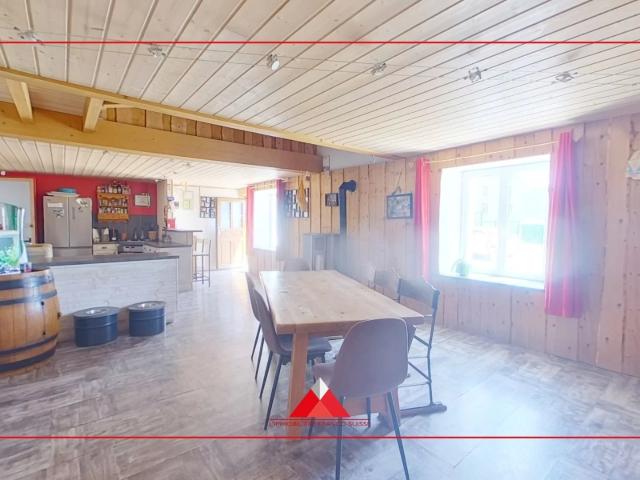 Maison avec terrain et possibilité de hangar