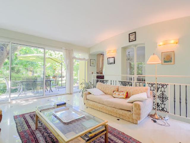 Maison avec jardin et terrasse