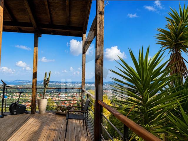 Maison avec terrasse