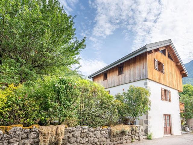 Maison avec terrasse
