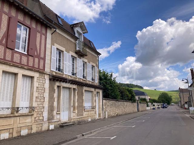 Maison avec terrasse