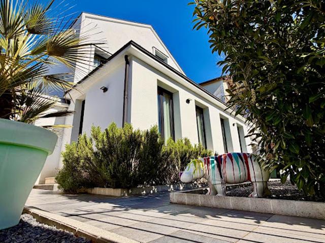 Maison avec terrasse