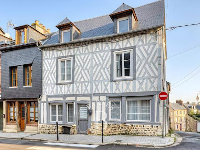 Maison avec terrasse