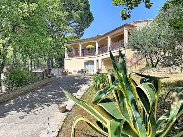 Maison avec terrasse