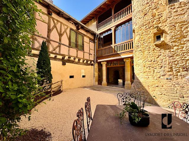Maison avec terrasse