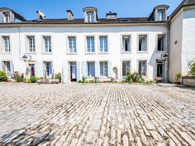 Maison avec terrasse
