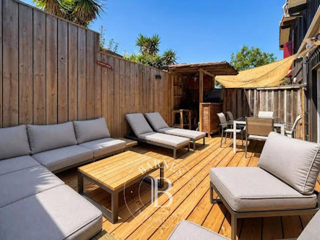 Maison avec terrasse