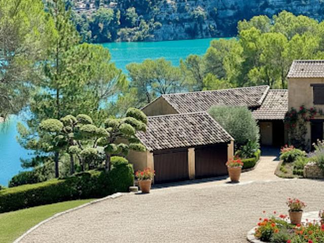 Maison avec terrasse
