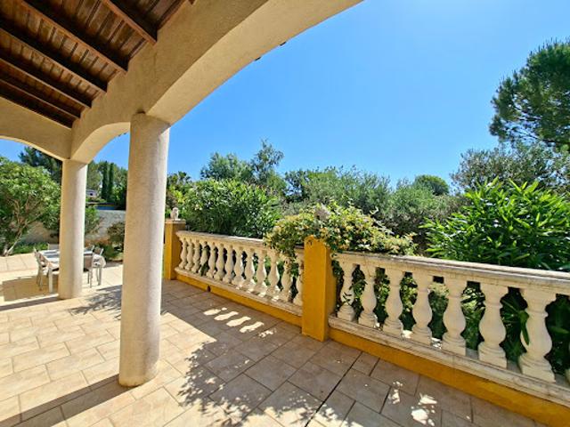 Maison avec terrasse