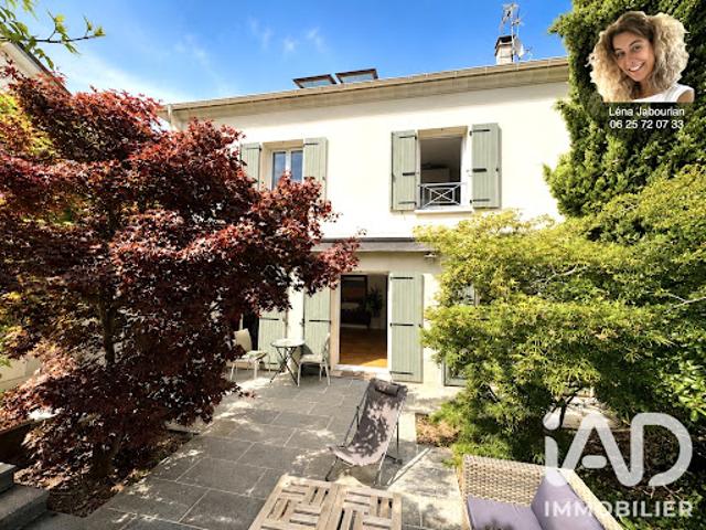 Maison avec terrasse