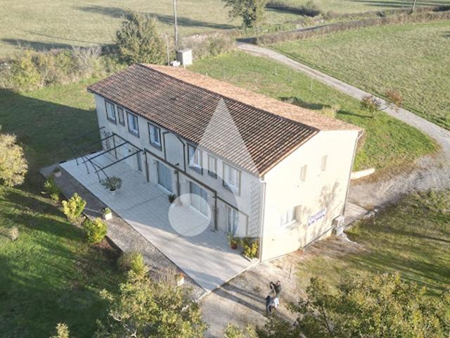 Maison avec terrasse