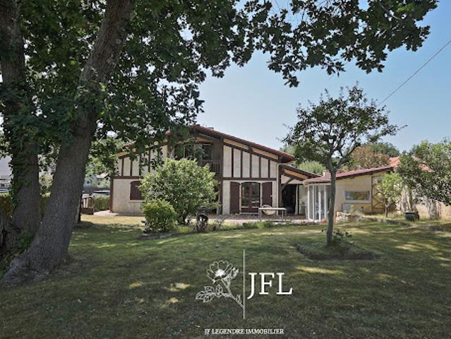 Maison avec terrasse