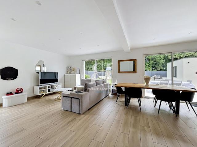 Maison avec terrasse