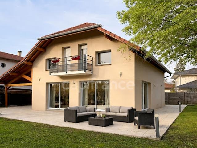 Maison avec terrasse