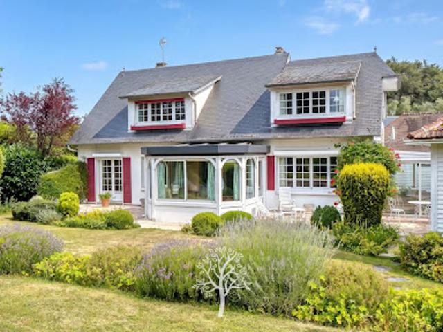 Maison avec terrasse