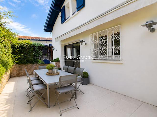Maison avec terrasse