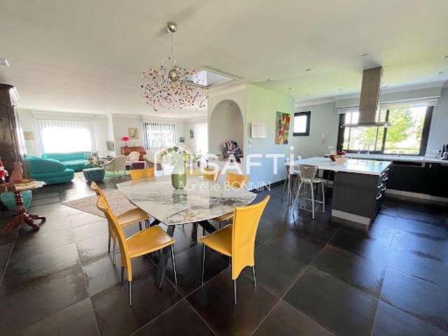 Maison avec terrasse