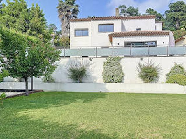 Maison avec terrasse