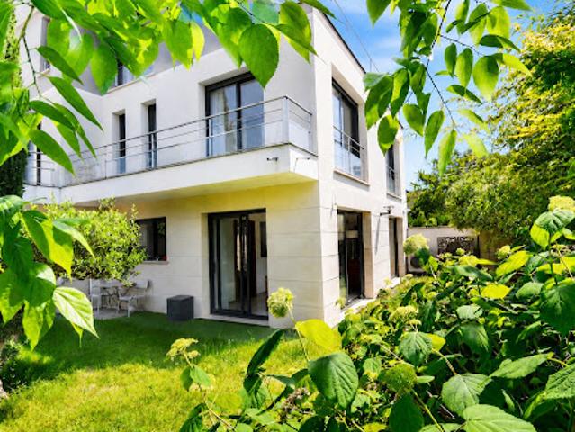 Maison avec terrasse