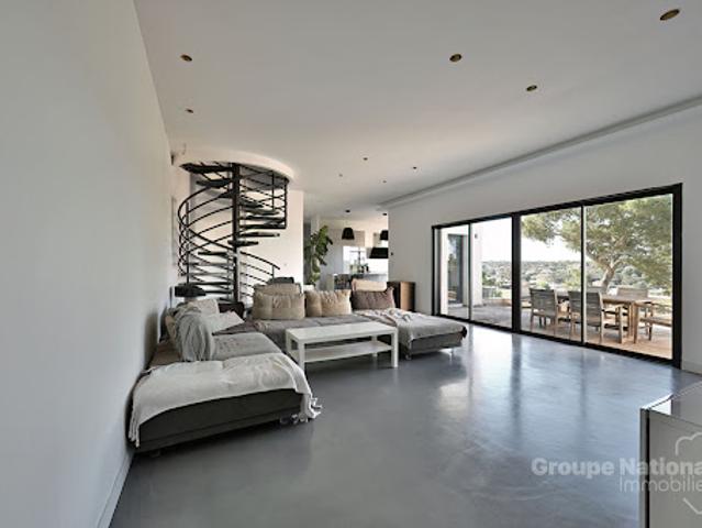 Maison avec terrasse