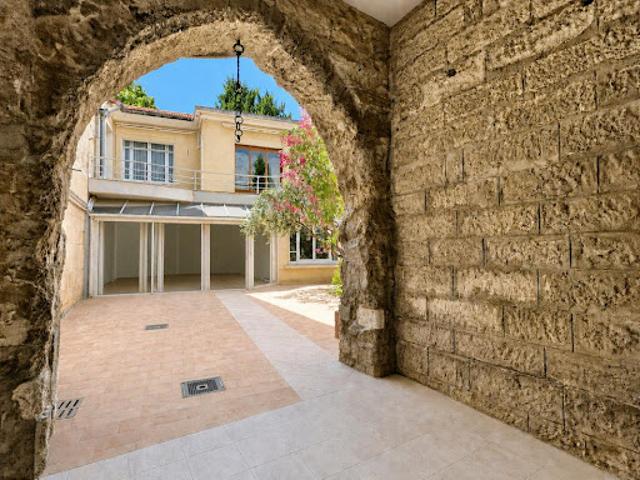 Maison avec terrasse