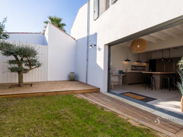 Maison avec jardin et terrasse