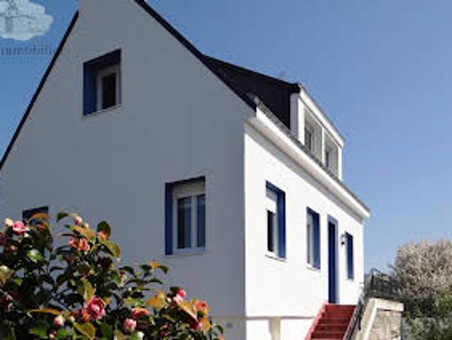Maison avec jardin et terrasse