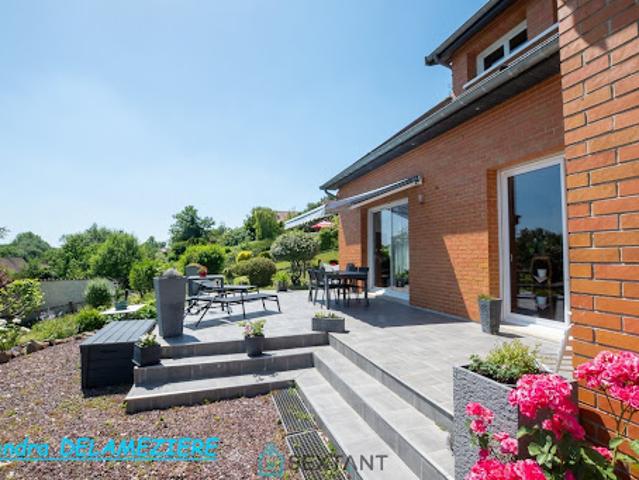 Maison avec terrasse