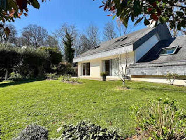 Maison avec jardin et terrasse