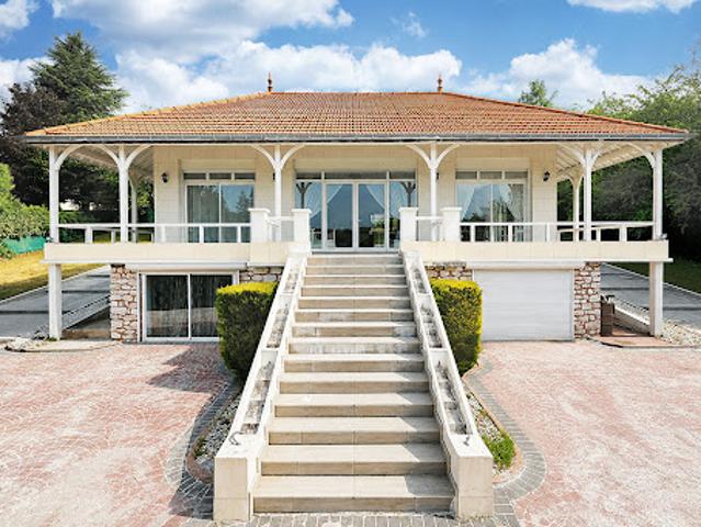 Maison avec terrasse