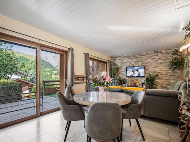 Chalet avec terrasse