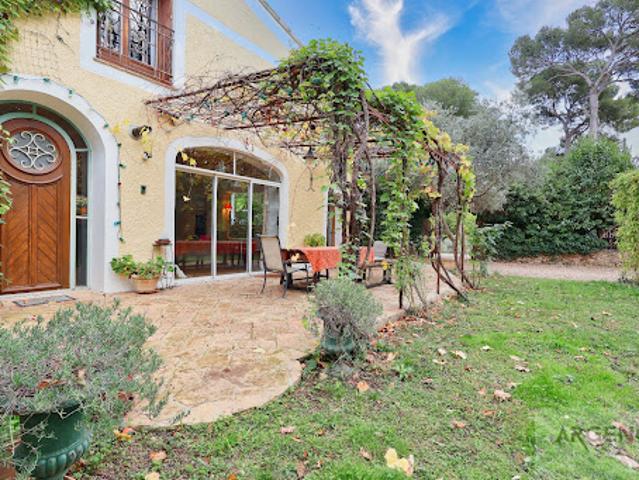 Maison avec terrasse