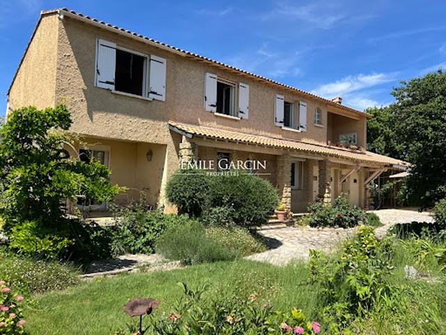 Maison avec terrasse