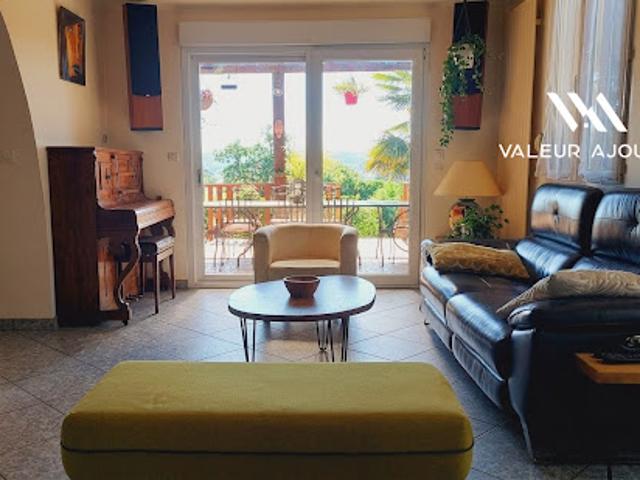 Maison avec terrasse