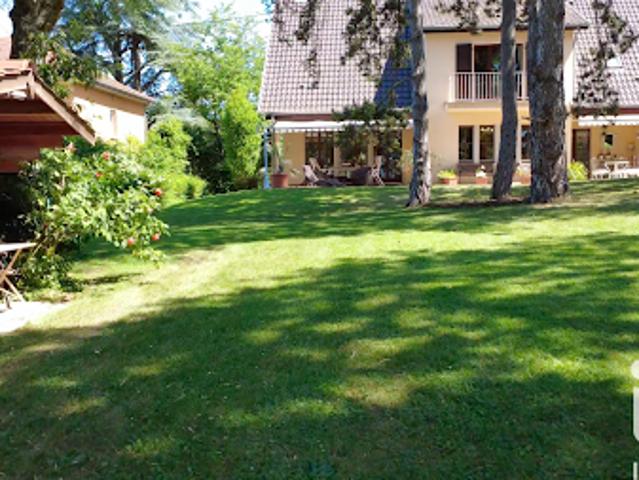 Maison avec terrasse
